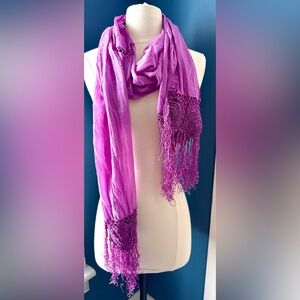 CHAUDRY KC Lilac Cotton Crocheted Trim Scarf